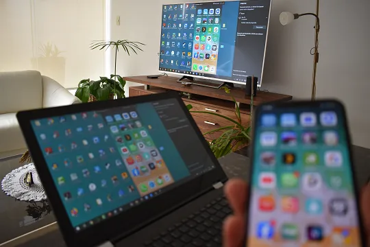 Screen mirroring an iPhone to laptop  and to TV