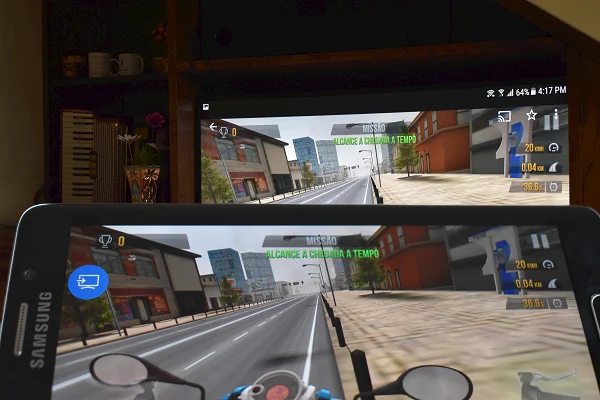 Écran reflétant un jeu vidéo sur Samsung Smart TV à partir d'un smartphone Android