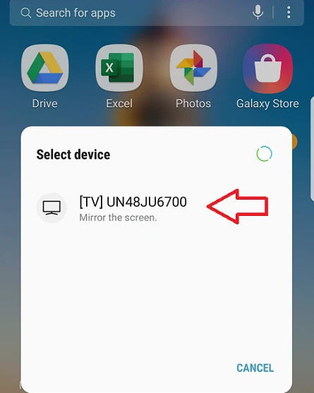 The image shows a TV name as an available device in the list to mirror the Samsung phone screen.
